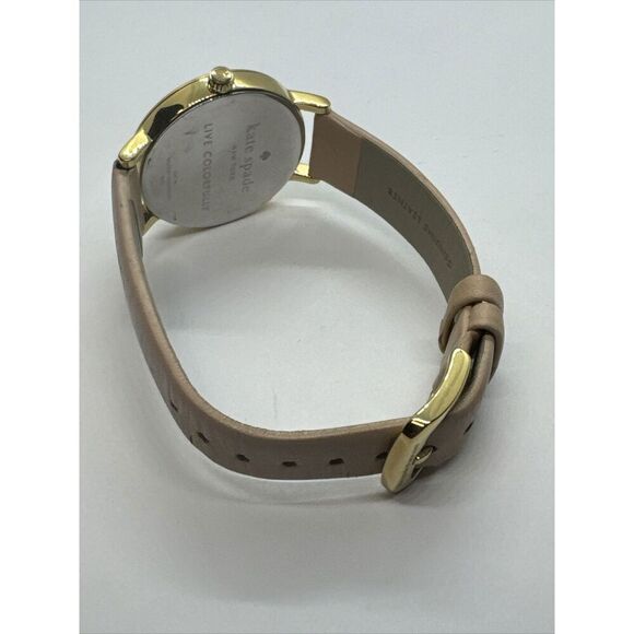 Kate Spade New York Metro 0073 Women\'s Beige Leather Analog Quartz Watch JNA510